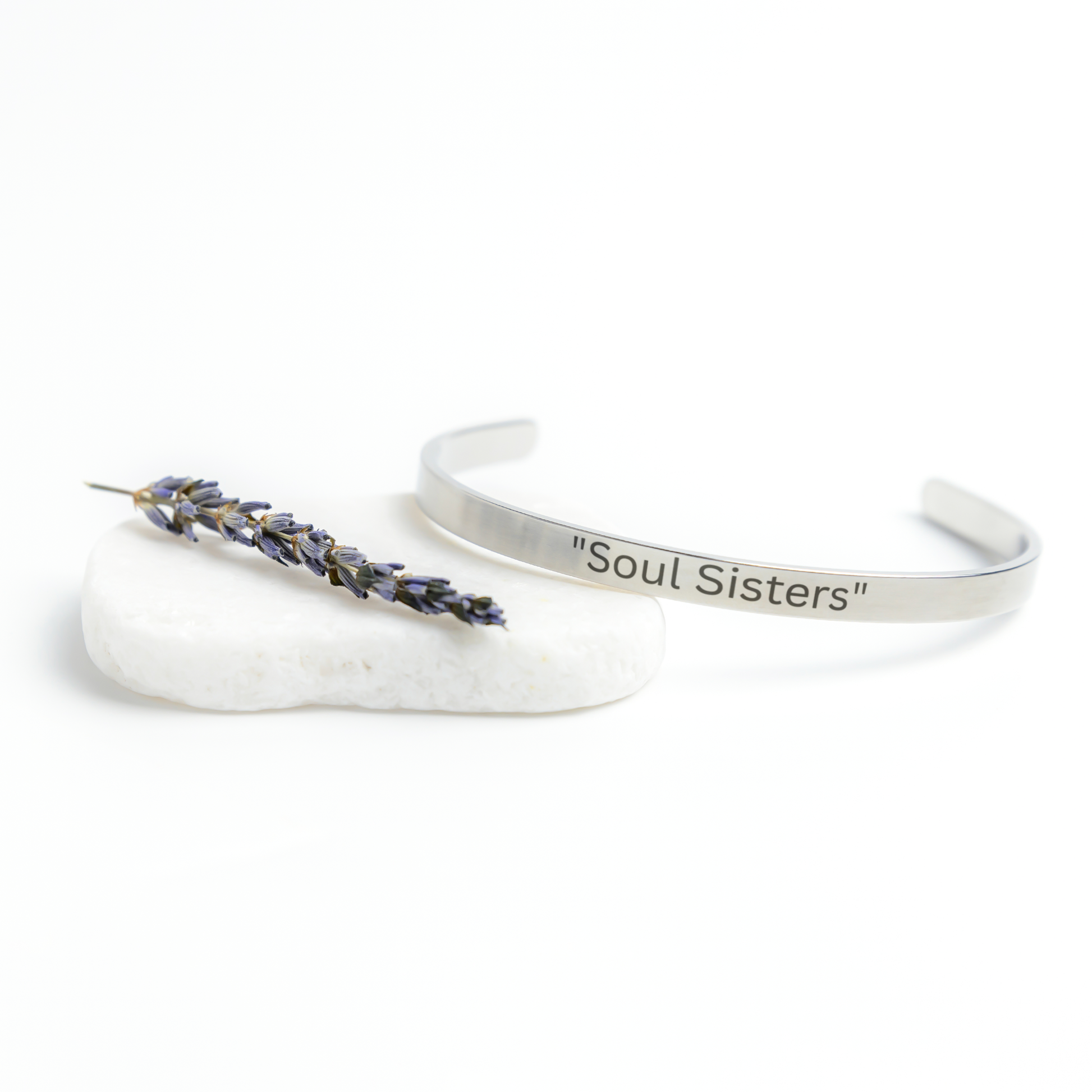 Custom_Friendship_Cuff_Bracelet__Soul_Silver_Lifestyle_03_Mockup.png