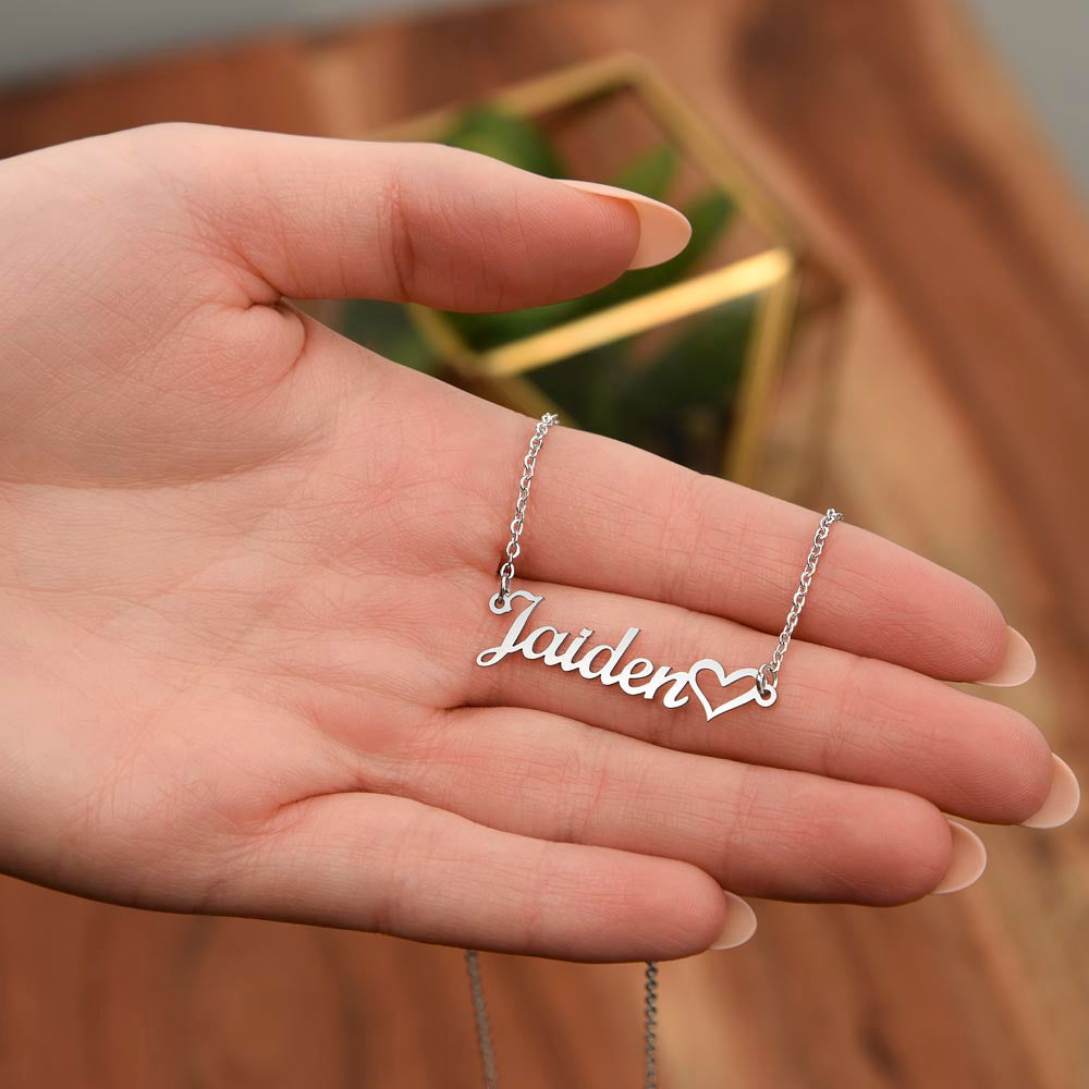 Personalized Heart Name Necklace – Custom Cursive Name Jewelry in Gold or Silver – Thoughtful Gift for Her